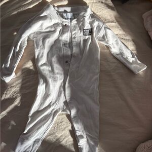 Burberry kids set (onesie, hat and bib)